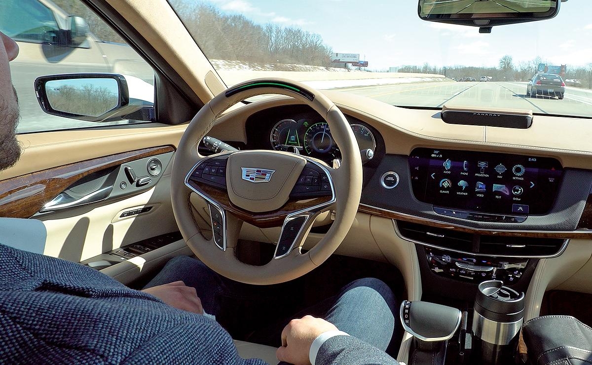 Cadillac опередил Tesla в тесте системы полуавтоматического управления вождением