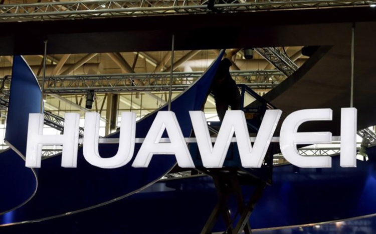 Huawei анонсирует новый ноутбук MateBook в ноябре"