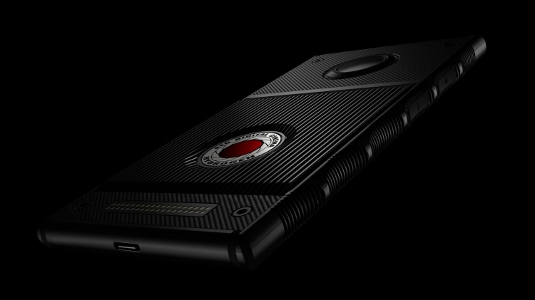 Фото: инфографика с подробностями о смартфоне RED Hydrogen One"