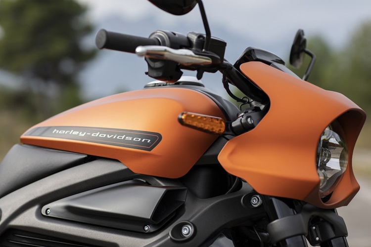 LiveWire: электрический мотоцикл в представлении Harley-Davidson"