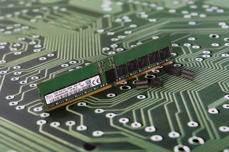 SK Hynix заявила о разработке 16-Гбит DDR5-5200 для производства с 10-нм нормами"