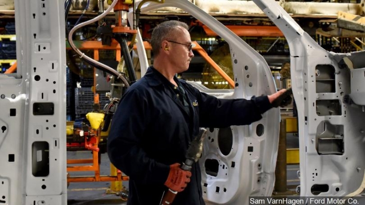 Volkswagen ведёт переговоры по поводу сборки автомобилей на заводах Ford"