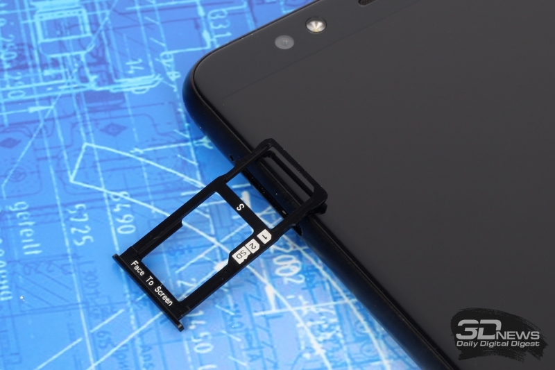  «Яндекс.Телефон», слот для двух nano-SIM и/или одной nano-SIM и одной microSD 