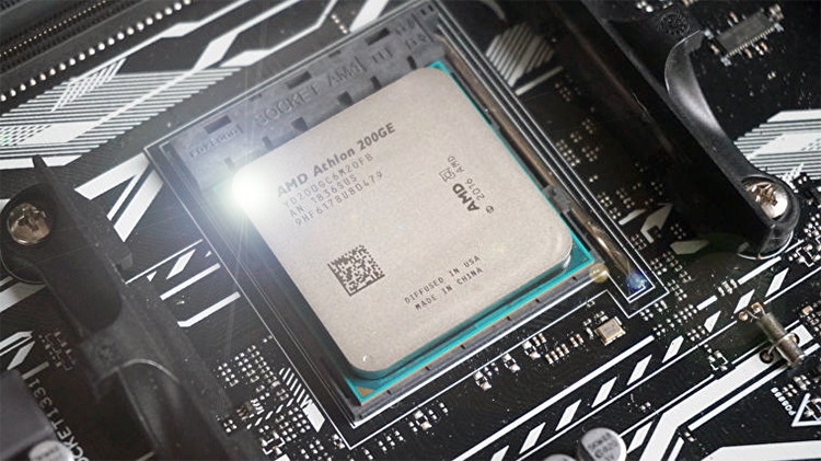 Оковы тяжкие падут: AMD Athlon 200GE стал самым дешёвым оверклокерским CPU"