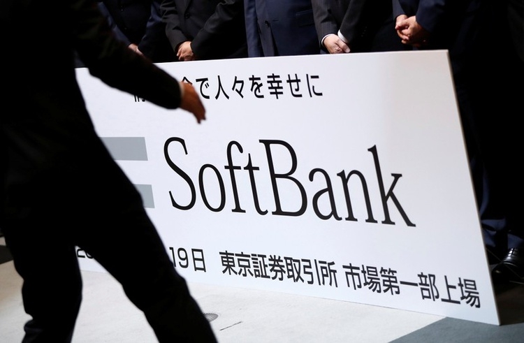 SoftBank не ожидает негативных последствий из-за отказа от оборудования Huawei"