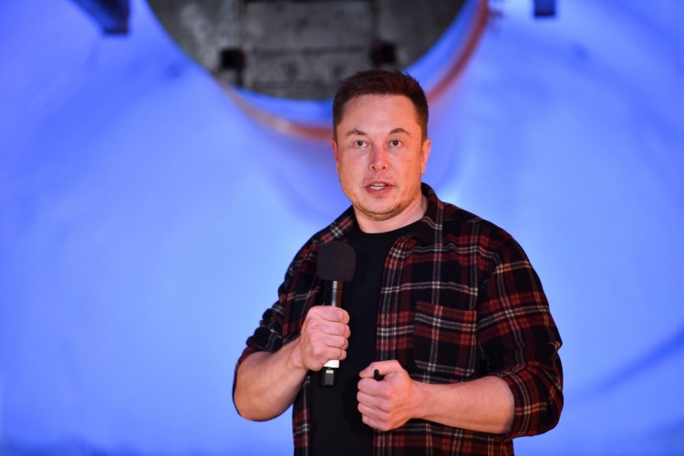 Илон Маск пообещал, что Tesla компенсирует клиентам упущенные налоговые льготы"
