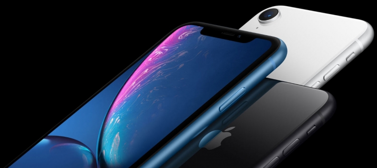 Слухи: iPhone 2019 сохранят чёлку, а на дырявые экраны перейдут в 2020 году"