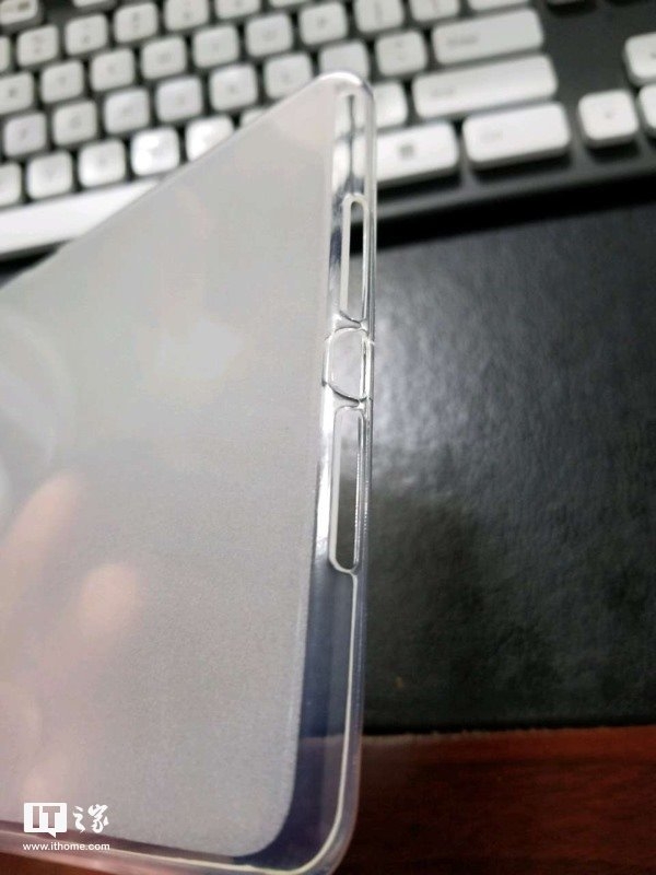 Фотографии чехла раскрывают особенности нового планшета iPad mini"