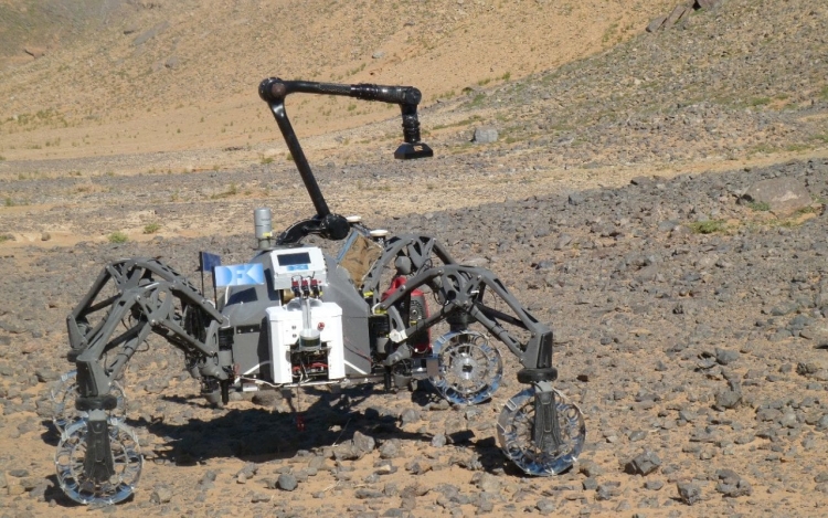 Британские учёные протестировали марсоход Sherpa с ИИ, способный перемещаться до километра в день"