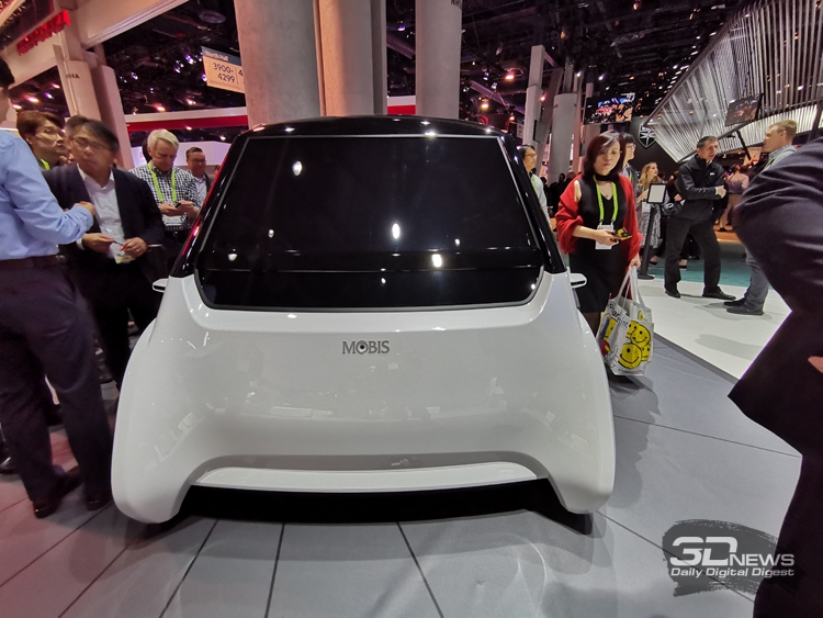 CES 2019: Концепт-робомобиль Hyundai Mobis с системой световых коммуникаций"