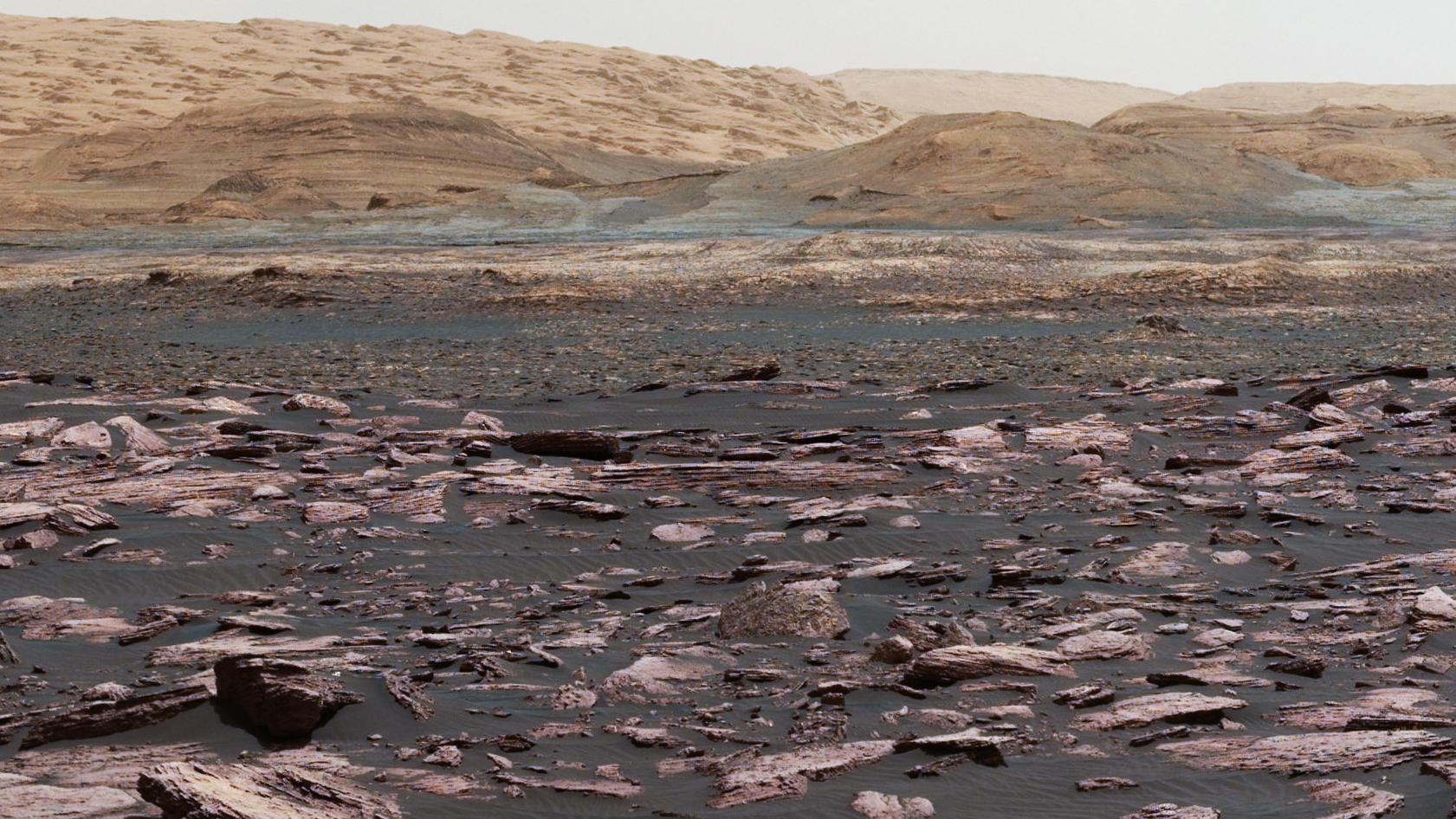 Curiosity помог раскрыть природу горы на Марсе