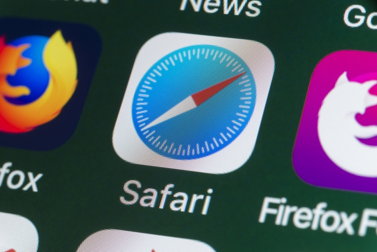 Apple отключит Do Not Track в Safari"