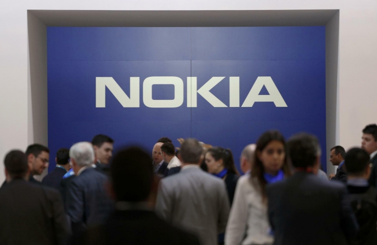 Nokia построит для Rakuten мобильную сеть в Японии"