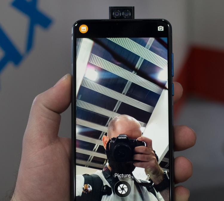 MWC 2019: смартфон-кирпич Energizer Power Max P18K Pop с рекордной батареей"