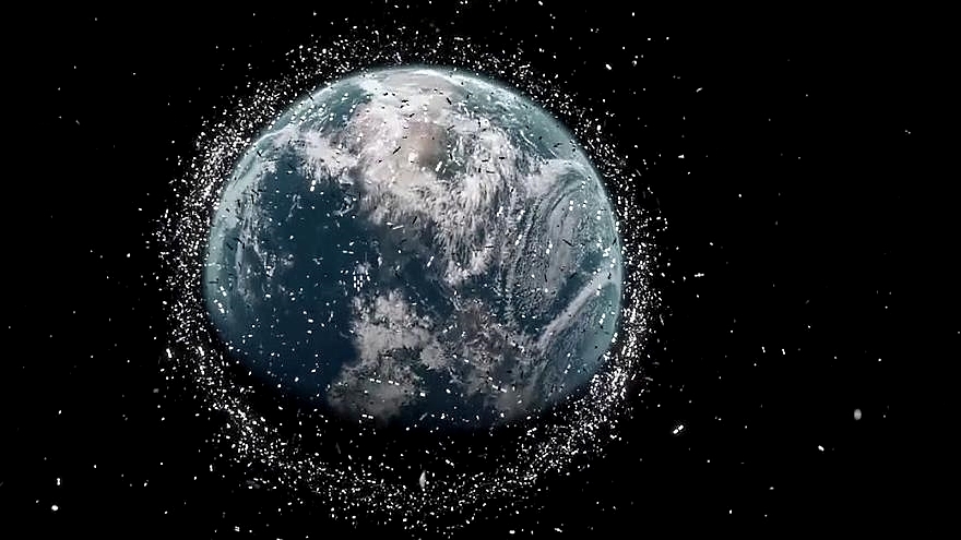 Учёные предупреждают о растущих рисках столкновений спутников Земли с объектами космического мусора. / euronews.com