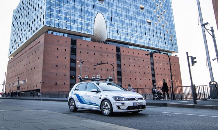 В Volkswagen начаты испытания автопилота четвёртого уровня"