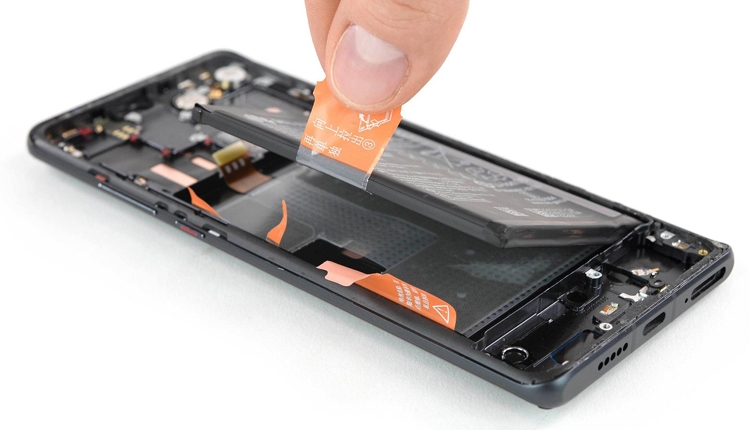 Вскрытие Huawei P30 Pro: смартфон обладает посредственной ремонтопригодностью"