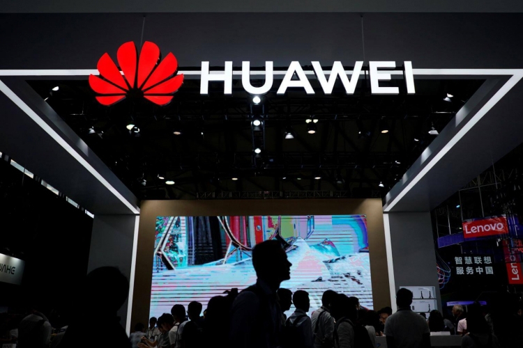 Huawei до конца года представит первый в мире 5G-телевизор"