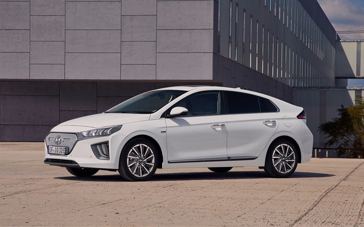 Hyundai увеличила ёмкость батареи электрокара Ioniq на треть"