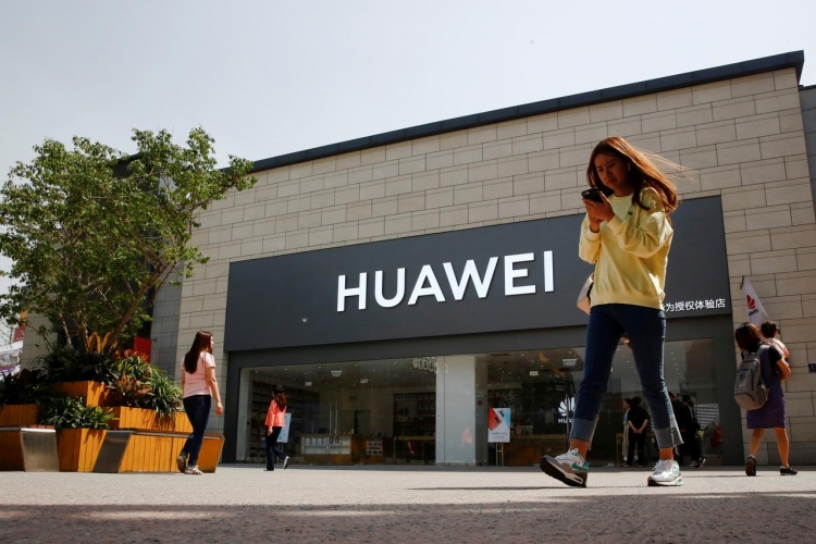 Навредили себе — США собираются отложить ввод ряда ограничений по Huawei"