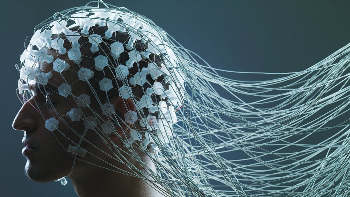 DARPA уверена, что будущее практического применения нейроинтерфейсов зависит от разработки приборов, не требующих хирургического вмешательства