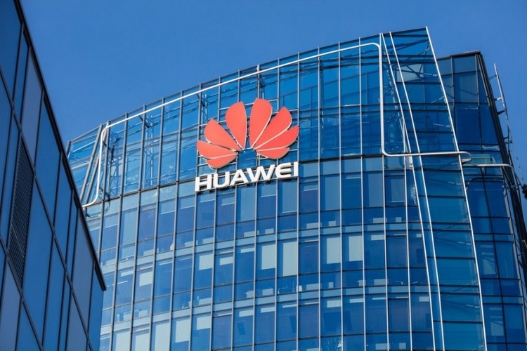 Основатель Huawei: компания не хочет изолироваться и открыта для сотрудничества"