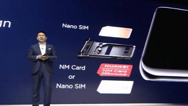 Huawei не сможет выпускать смартфоны с поддержкой карт microSD"