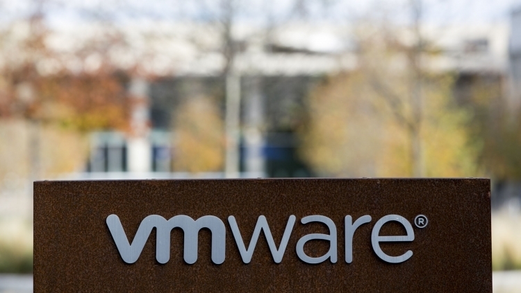 Что за компания vmware