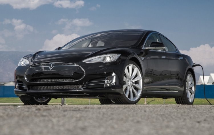 Загадочным тестовым автомобилем Tesla может быть обновлённая версия Model S"
