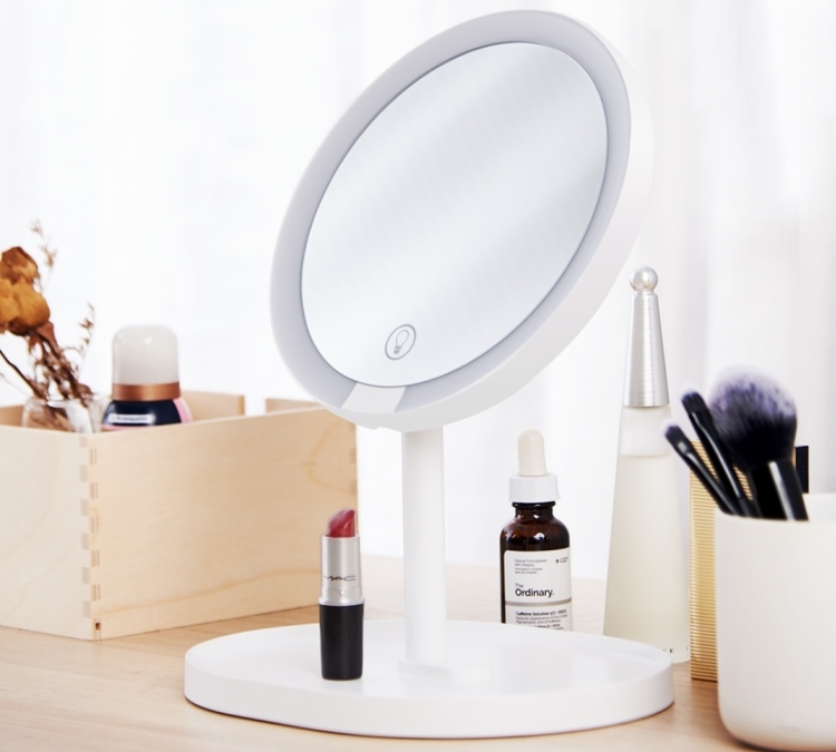 Xiaomi выпустила зеркало для макияжа с сенсорным управлением и светодиодной подсветкой"