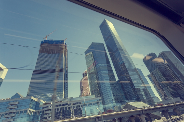 В российском транспорте могут появиться окна-дисплеи"