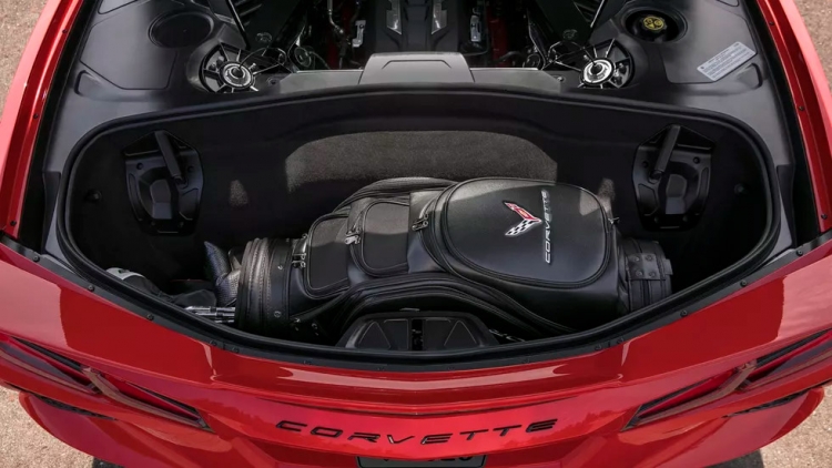 Chevrolet Corvette C8 может стать полноприводным гибридом"