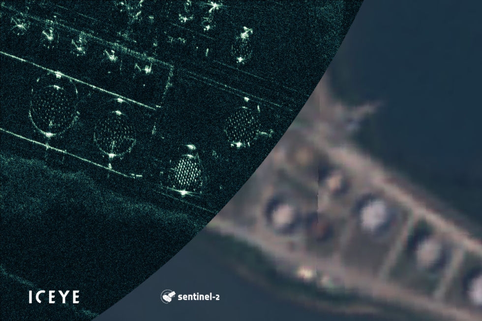 Сравнение снимка одного из спутников ICEYE (слева) и оптического изображения полученного от спутника Sentinel 2 Европейского космического агентства, показывающих заполнение резервуара для сырой нефти в Брисбене, Австралия