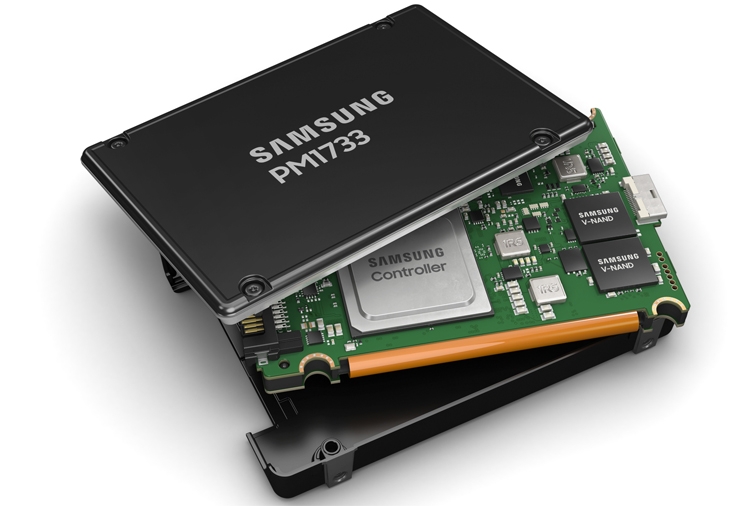 Новое ПО Samsung обеспечит «бесконечную» работу накопителей PCIe Gen4 SSD