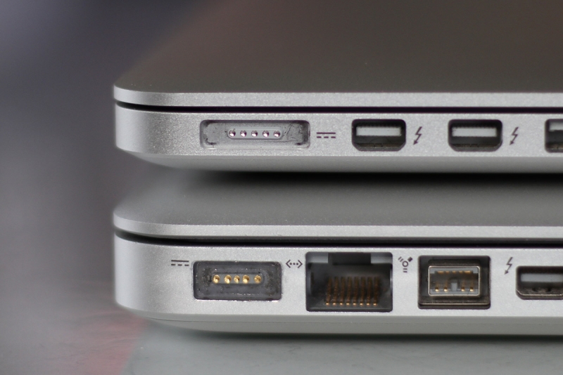 MagSafe 2 (сверху) в сравнении с оригинальным MagSafe