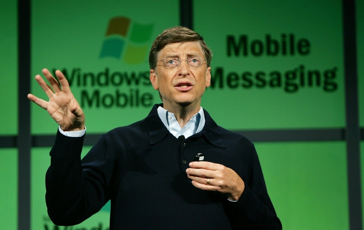 Билл Гейтс считает, что Windows Mobile могла занять место Android"