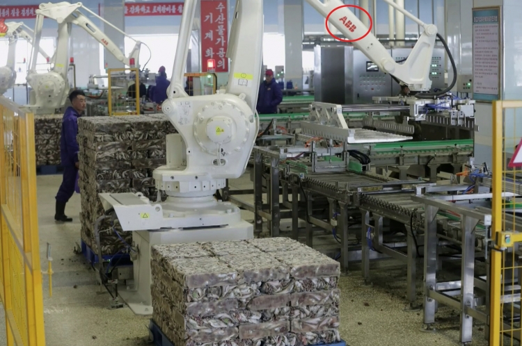 На заводе в Северной Корее замечены роботы швейцарской фирмы ABB"