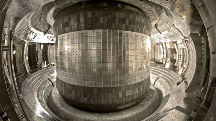  Experimental Advanced Superconducting Tokamak внутри 