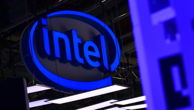 Intel обвинила Qualcomm в вытеснении с рынка модемов для мобильных устройств"