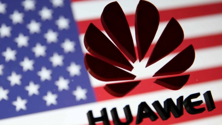WSJ: Huawei уже может обходиться без американских чипов"