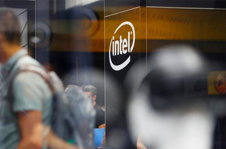 Intel завершила продажу своего модемного бизнеса Apple, потеряв миллиарды"