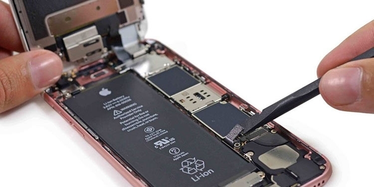 Apple подала в суд на дизайнера процессоров iPhone, основавшего компанию Nuvia"