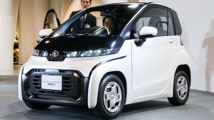 Toyota разрабатывает унифицированный аккумулятор для электромобиля и для дома