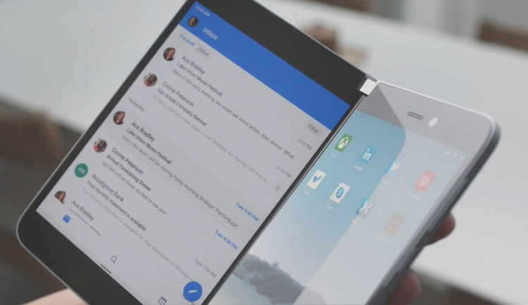 Прошлогодний прототип Surface Duo