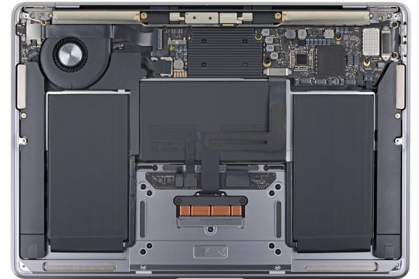 Специалисты iFixit отметили существенное улучшение конструкции MacBook Air
