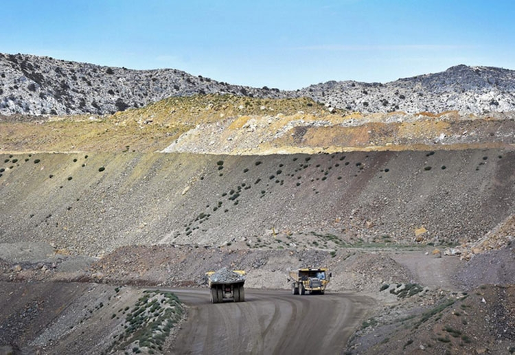 Разработка Mountain Pass по добыче руды с редкоземельными металлами в Калифорнии (REUTERS/David Becker)