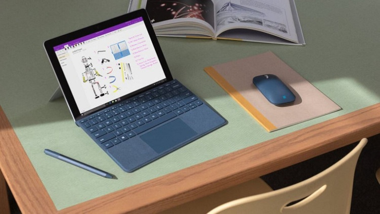 Microsoft, вероятно, увеличит экран в Surface Go 2