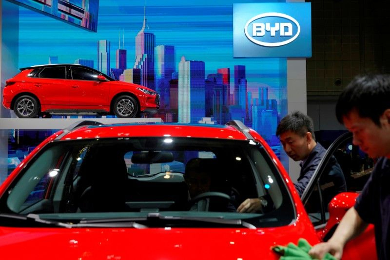 Китайская BYD будет поставлять батареи для электромобилей Ford