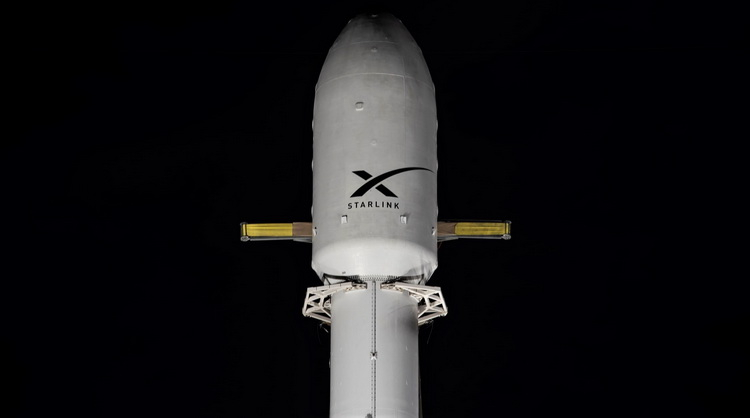 SpaceX снова перенесла запуск спутников Starlink — помешала погода