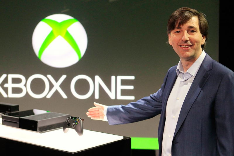  Тогдашний глава Xbox Дон Мэттрик с улыбкой смотрит в лицо катастрофе 